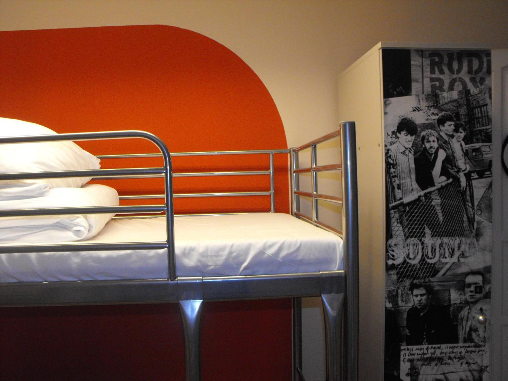 Bed 4-Bed Dormitory Room