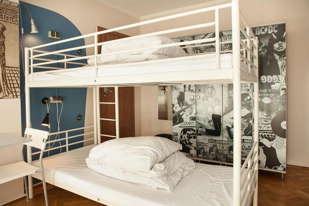 Bunk Bed 8-Bed Dormitory Room